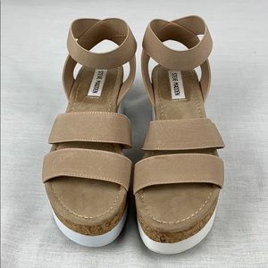 Steve Madden Size 7.5M Platform Sandals